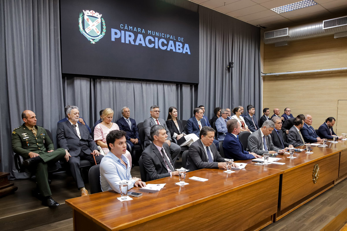 Iniciativa das homenagens foi dos vereadores Laércio Trevisan Jr. (PL) e Ary Pedroso Jr. (PL)