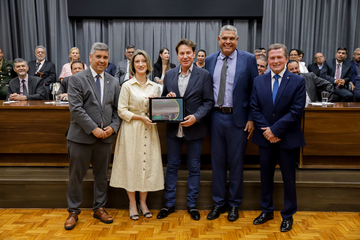 Iniciativa das homenagens foi dos vereadores Laércio Trevisan Jr. (PL) e Ary Pedroso Jr. (PL)