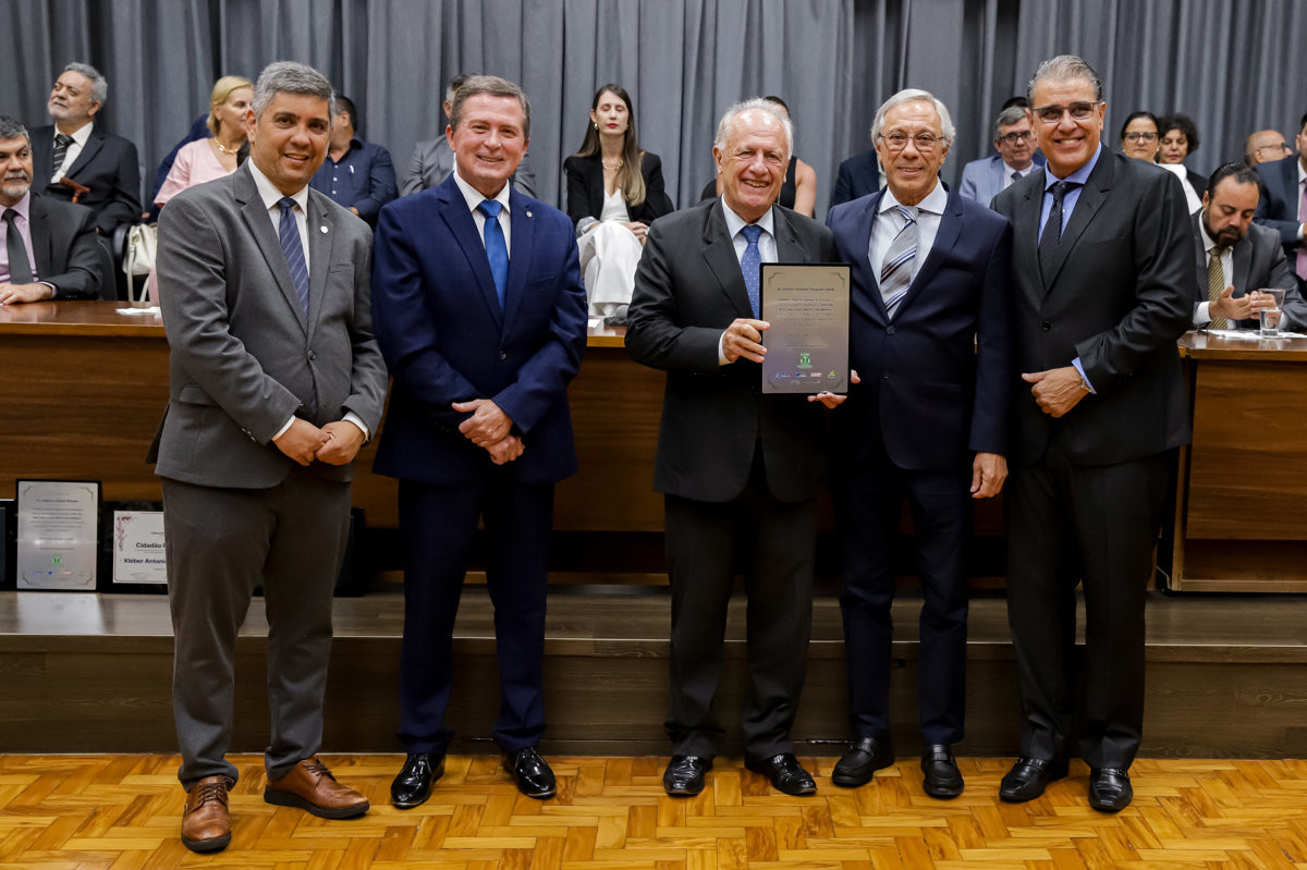 Iniciativa das homenagens foi dos vereadores Laércio Trevisan Jr. (PL) e Ary Pedroso Jr. (PL)