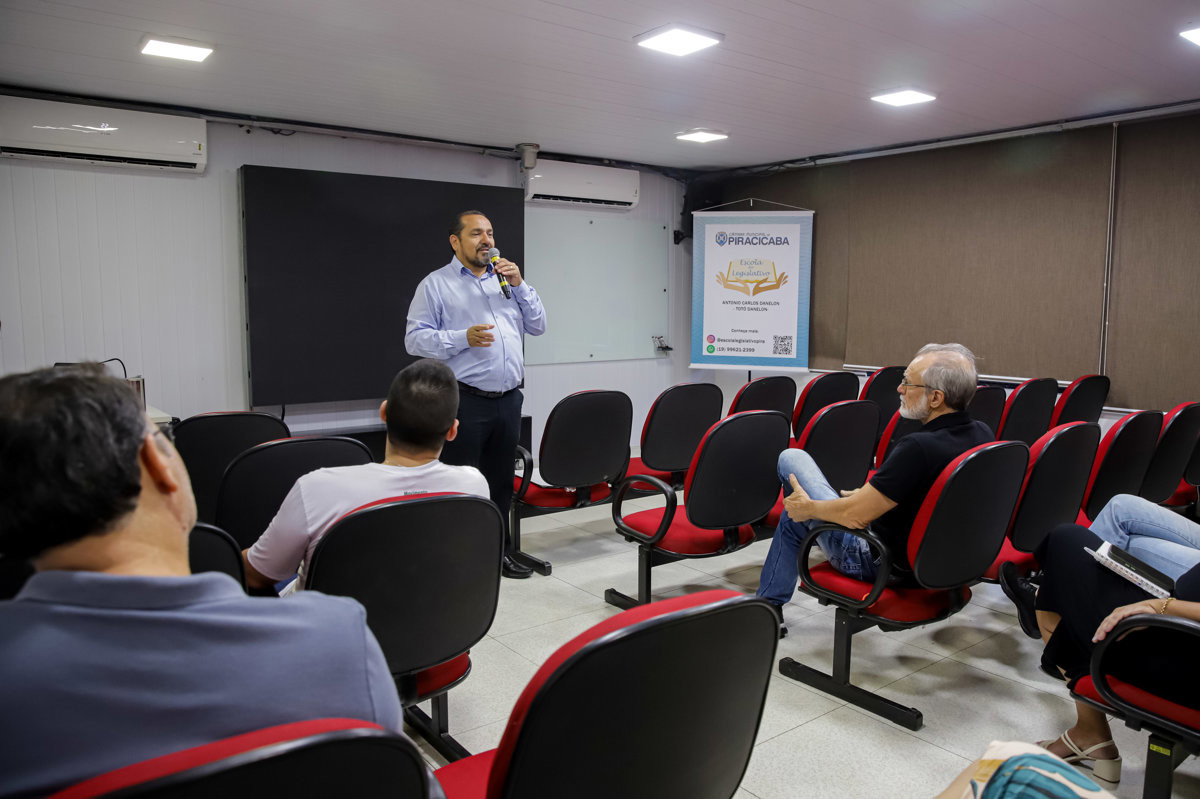 Escola do Legislativo: Roda de Conversa avalia 'peças orçamentárias'