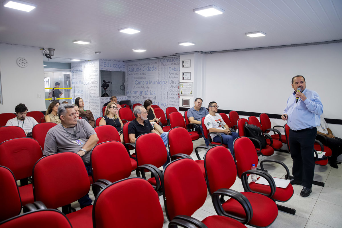 Escola do Legislativo: Roda de Conversa avalia 'peças orçamentárias'