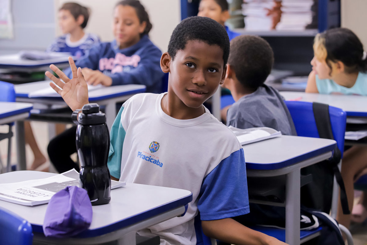 Vereador faz visita institucional em escola municipal na região da Vila Sônia