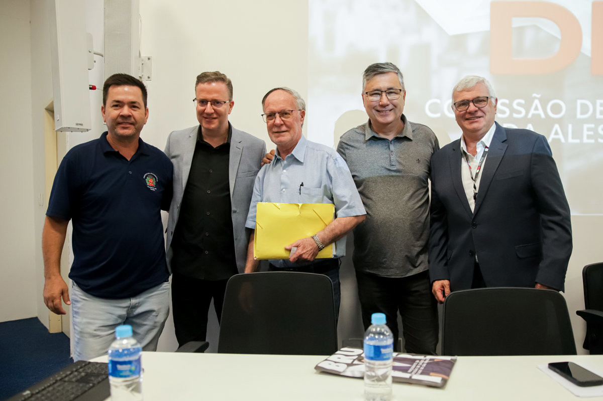 Vereadores participam de audiência pública da Alesp, com foco na saúde