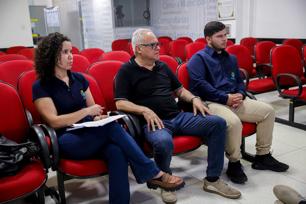Escola do Legislativo recebeu a visita de representantes de Apiaí