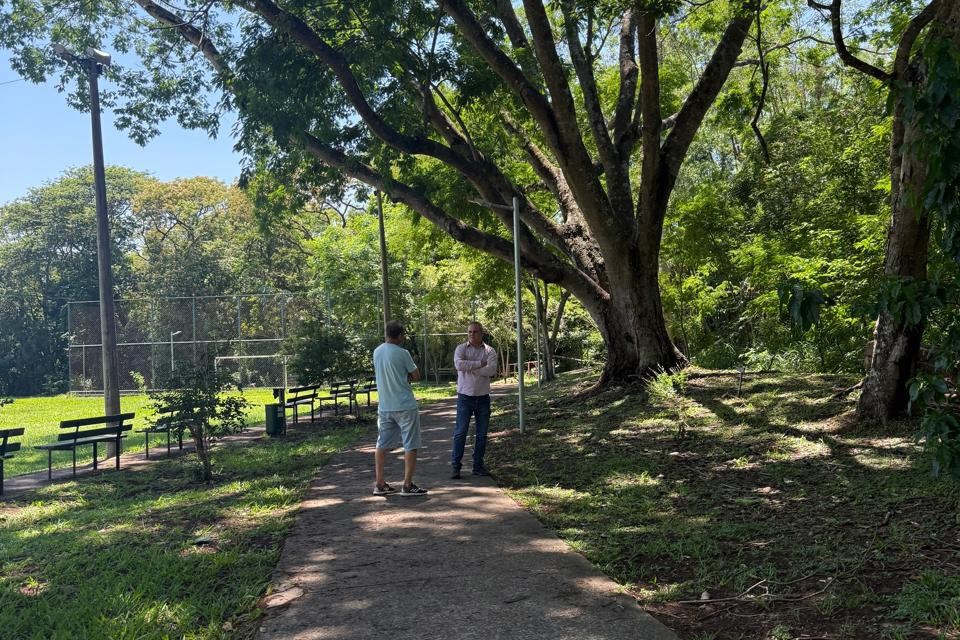 Vereador acolhe demandas comunitárias dos moradores de Santa Olímpia