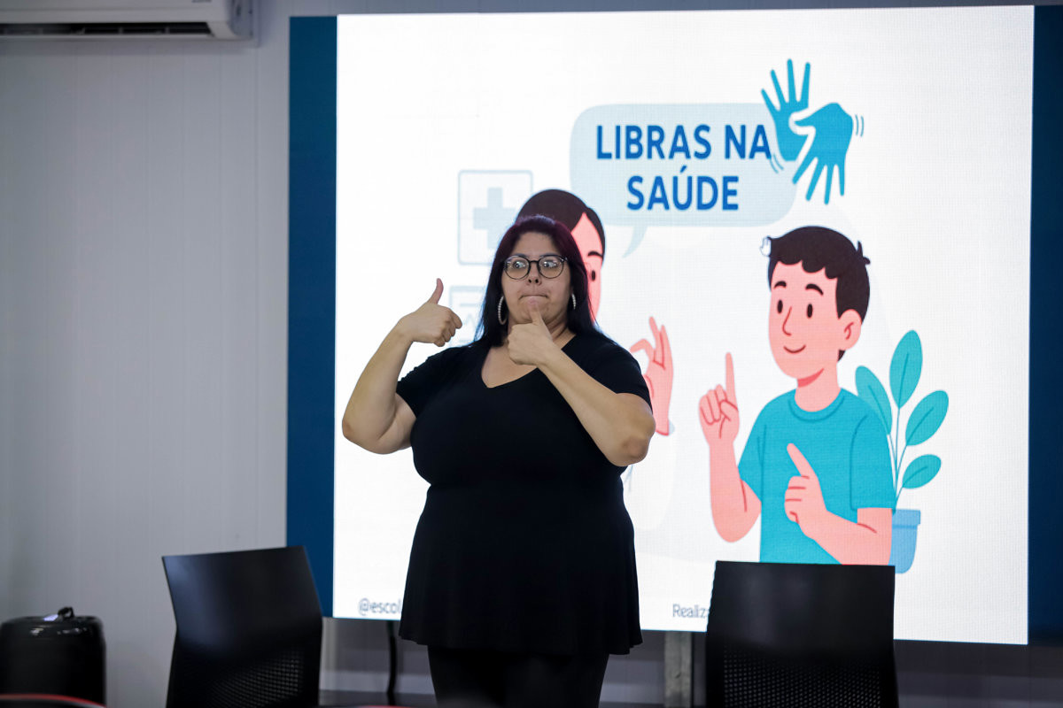 No período da tarde aconteceu a conclusão do curso Libras Temática - Contexto da Saúde, com a participação dos alunos das duas turmas
