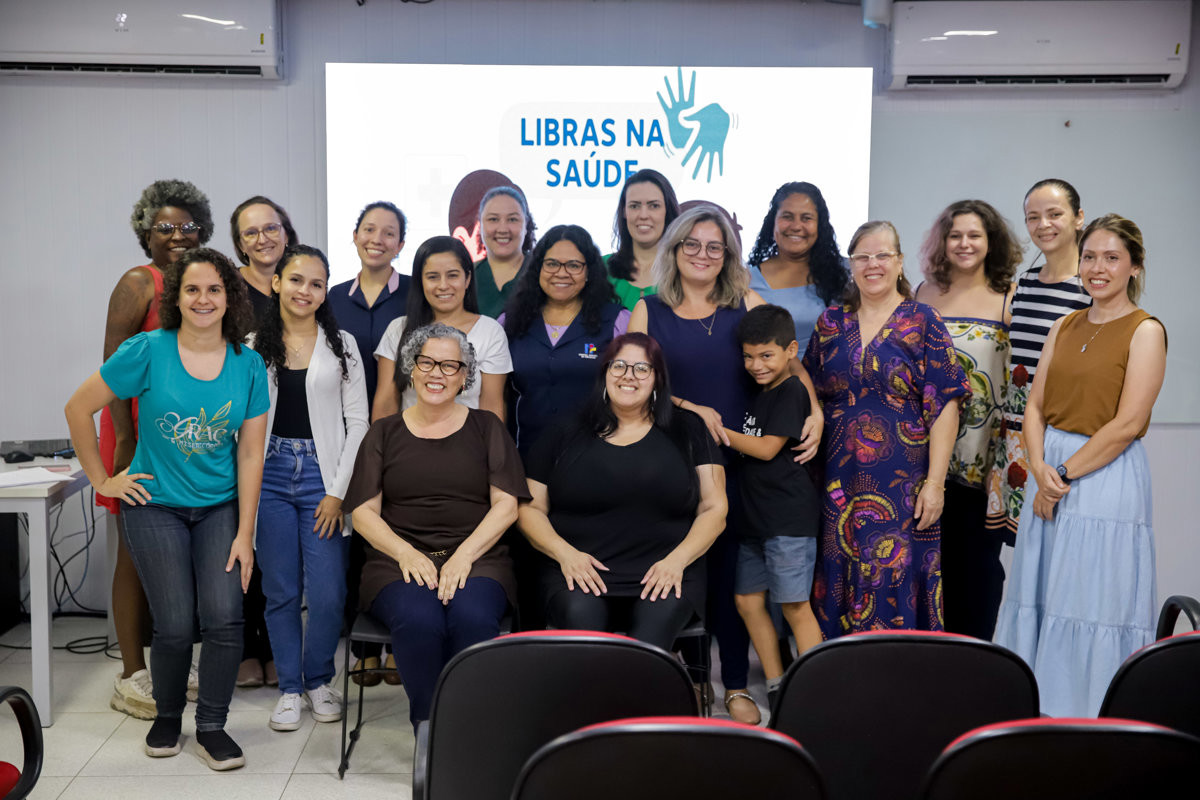 No período da tarde aconteceu a conclusão do curso Libras Temática - Contexto da Saúde, com a participação dos alunos das duas turmas