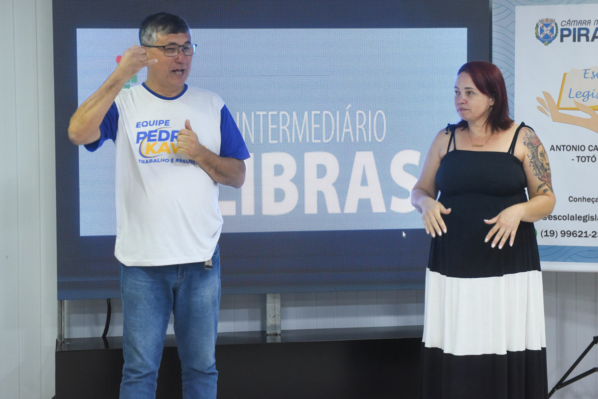 No período da manhã houve a conclusão do curso Libras Intermediário