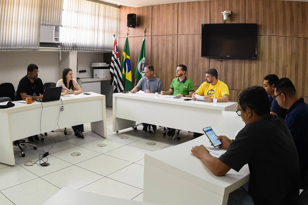 Vereadores Edson Bertaia, Gustavo Pompeo e Renan Paes se reuniram nesta quinta-feira (4)