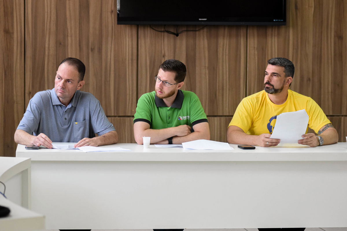 Vereadores Edson Bertaia, Gustavo Pompeo e Renan Paes se reuniram nesta quinta-feira (4)
