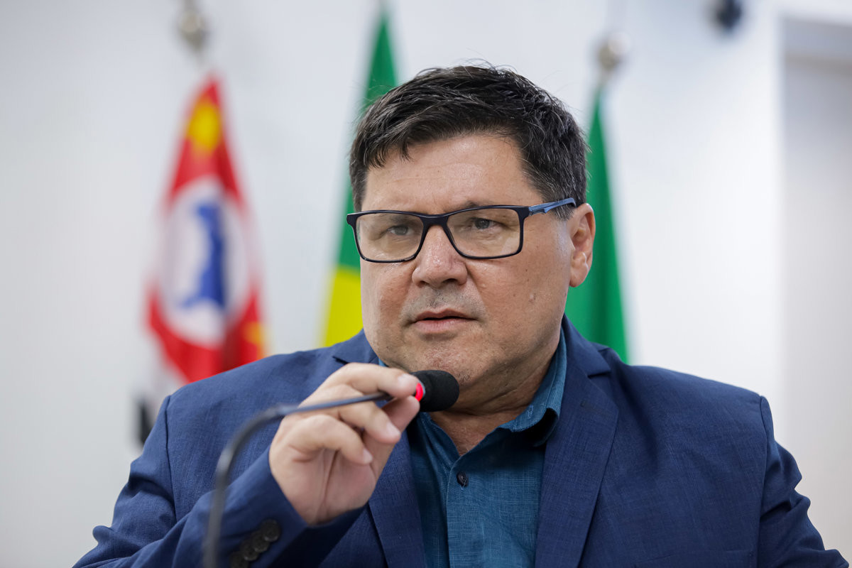Antonio Martinho Marchiori, diretor da Escola Estadual “Cesarino Borba”, da cidade de Iracemápolis