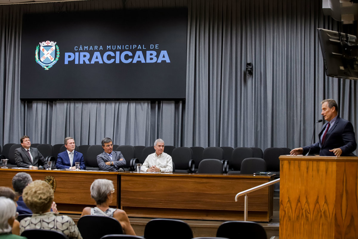 Câmara realça legado de médico esportista no Título Piracicabanus Praeclarus