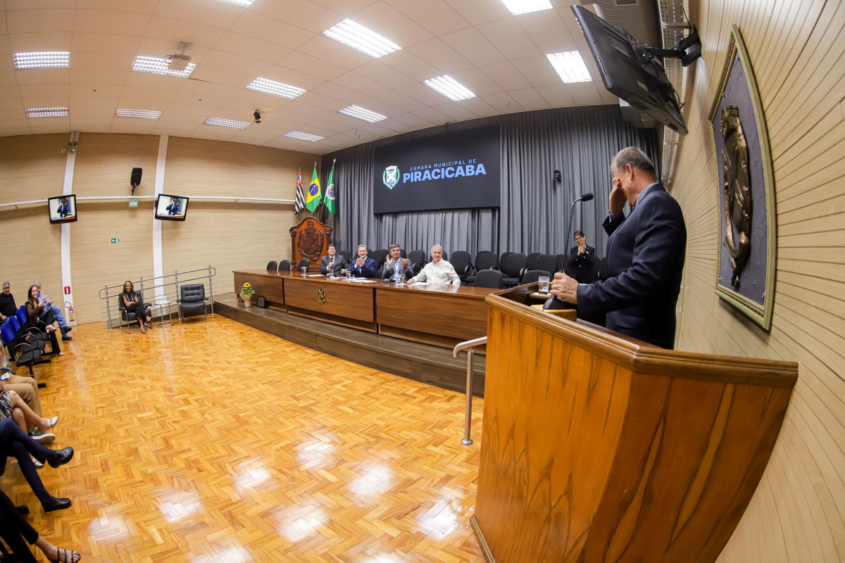 Câmara realça legado de médico esportista no Título Piracicabanus Praeclarus