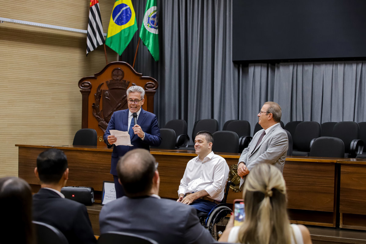 Câmara contempla sociedade de advogados pelos 35 anos de fundação