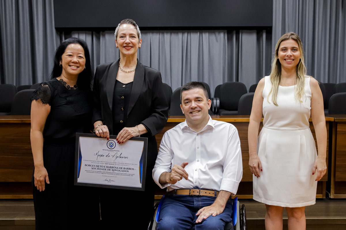 Câmara contempla sociedade de advogados pelos 35 anos de fundação