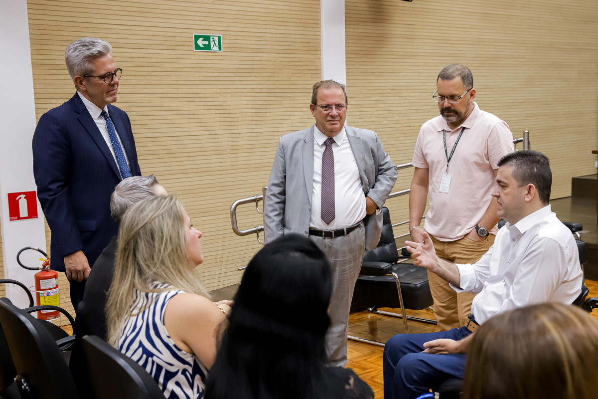 Câmara contempla sociedade de advogados pelos 35 anos de fundação