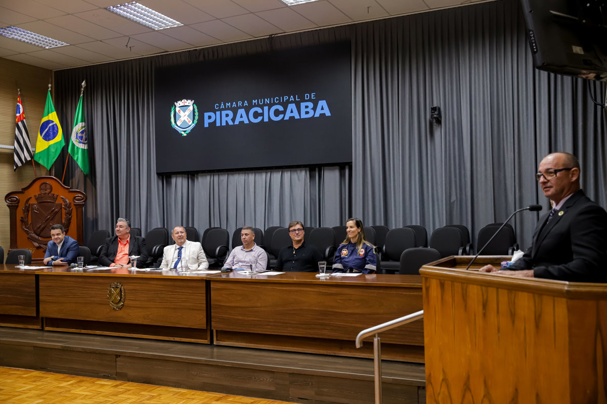 Sessão solene reconheceu serviços prestados à segurança pública