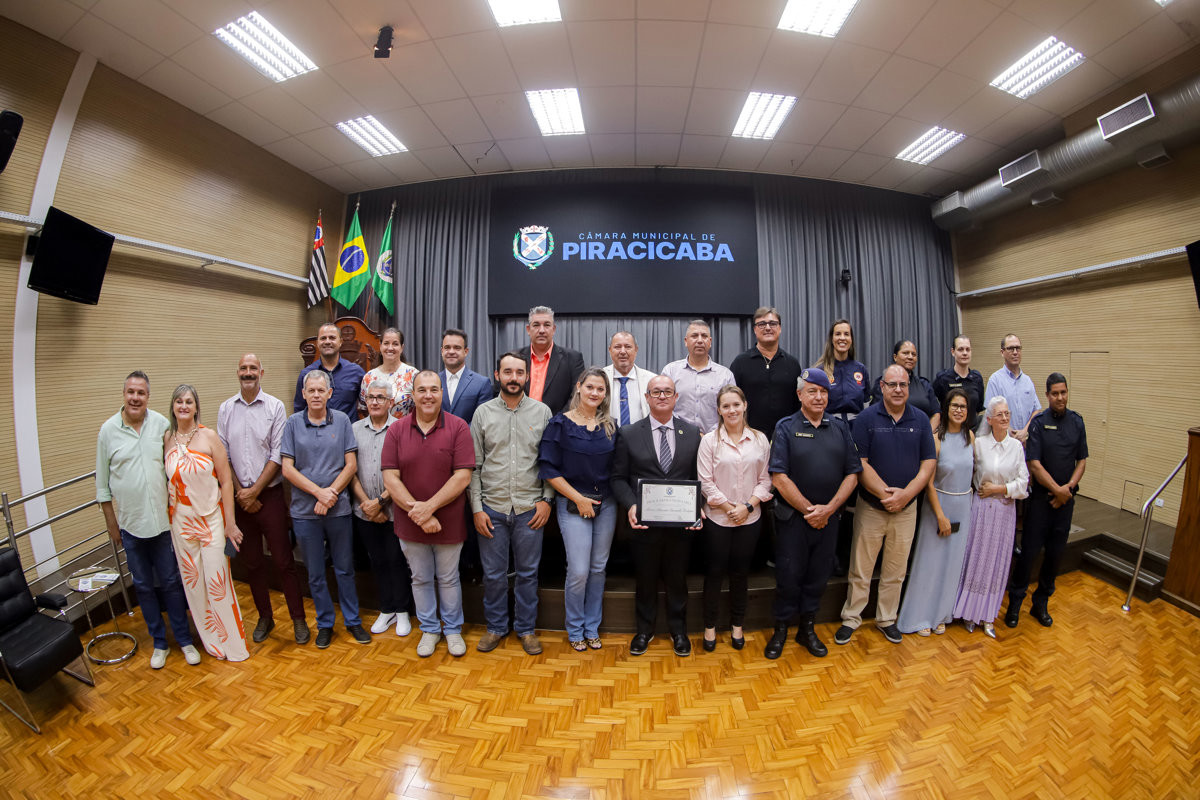 Sessão solene reconheceu serviços prestados à segurança pública