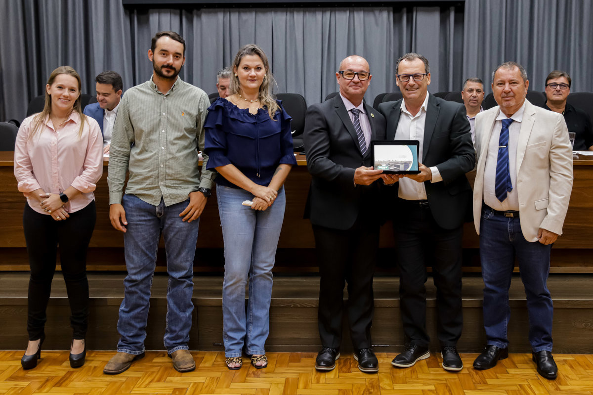 Sessão solene reconheceu serviços prestados à segurança pública