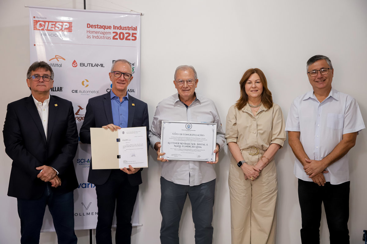 Participaram da entrega, além do vereador Pedro Kawai, a atual diretoria do Ciesp Piracicaba, composta por Andrea Zámolyi Park, diretora-titular; Fábio Ramos Vitti, 1º vice-diretor; e Agostinho Monsserrocco Júnior, 2º vice-diretor, além de Homero Scarso, gerente do Ciesp Piracicaba