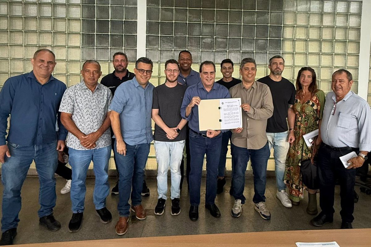 Entrega da indicação aconteceu na manhã desta segunda-feira (2)