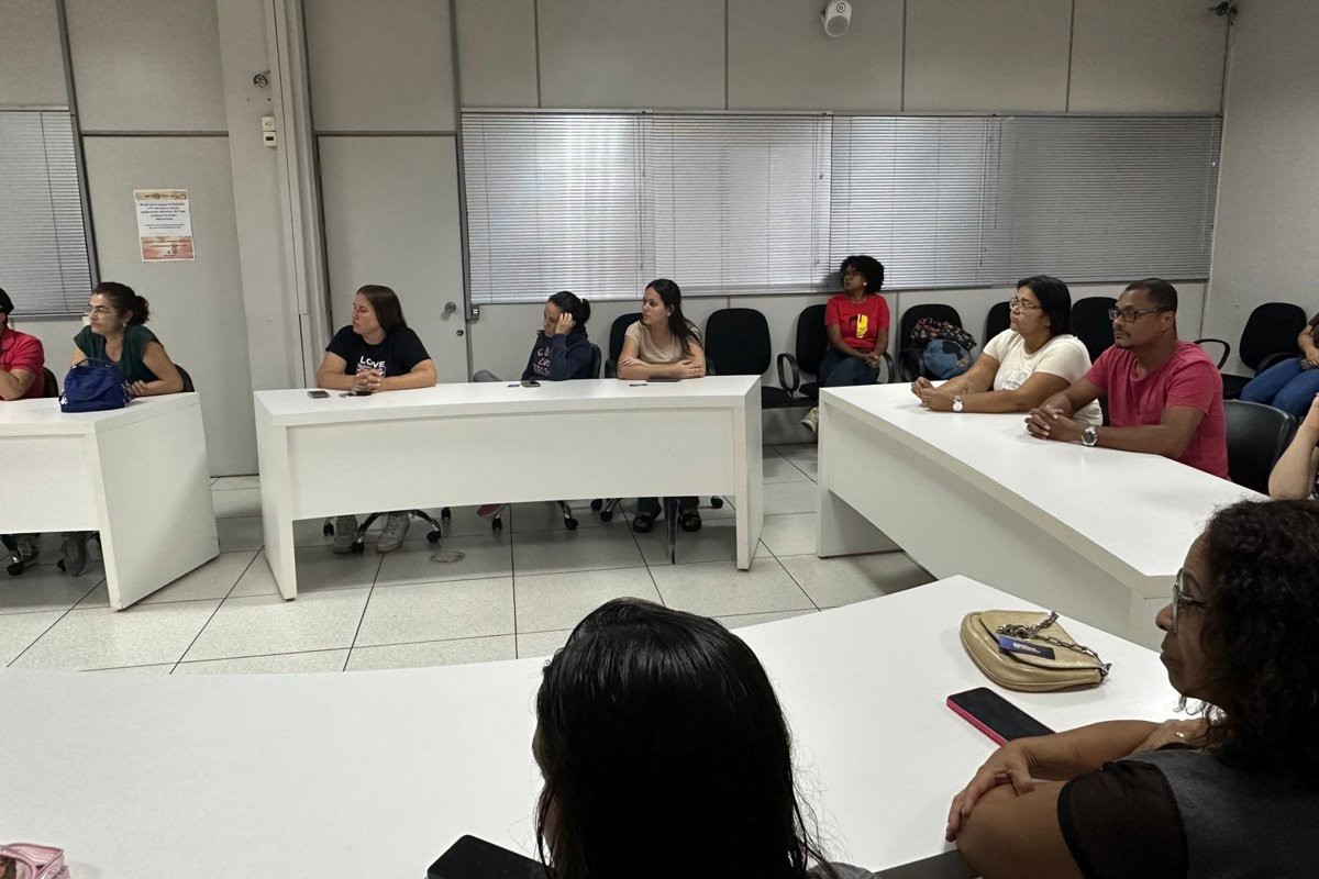Reunião aconteceu na Sala de Reuniões do Prédio Anexo da Câmara 