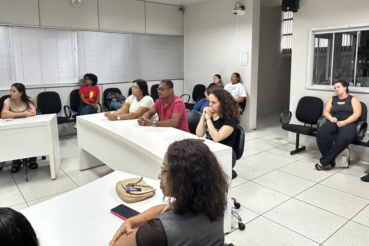 Reunião aconteceu na Sala de Reuniões do Prédio Anexo da Câmara 