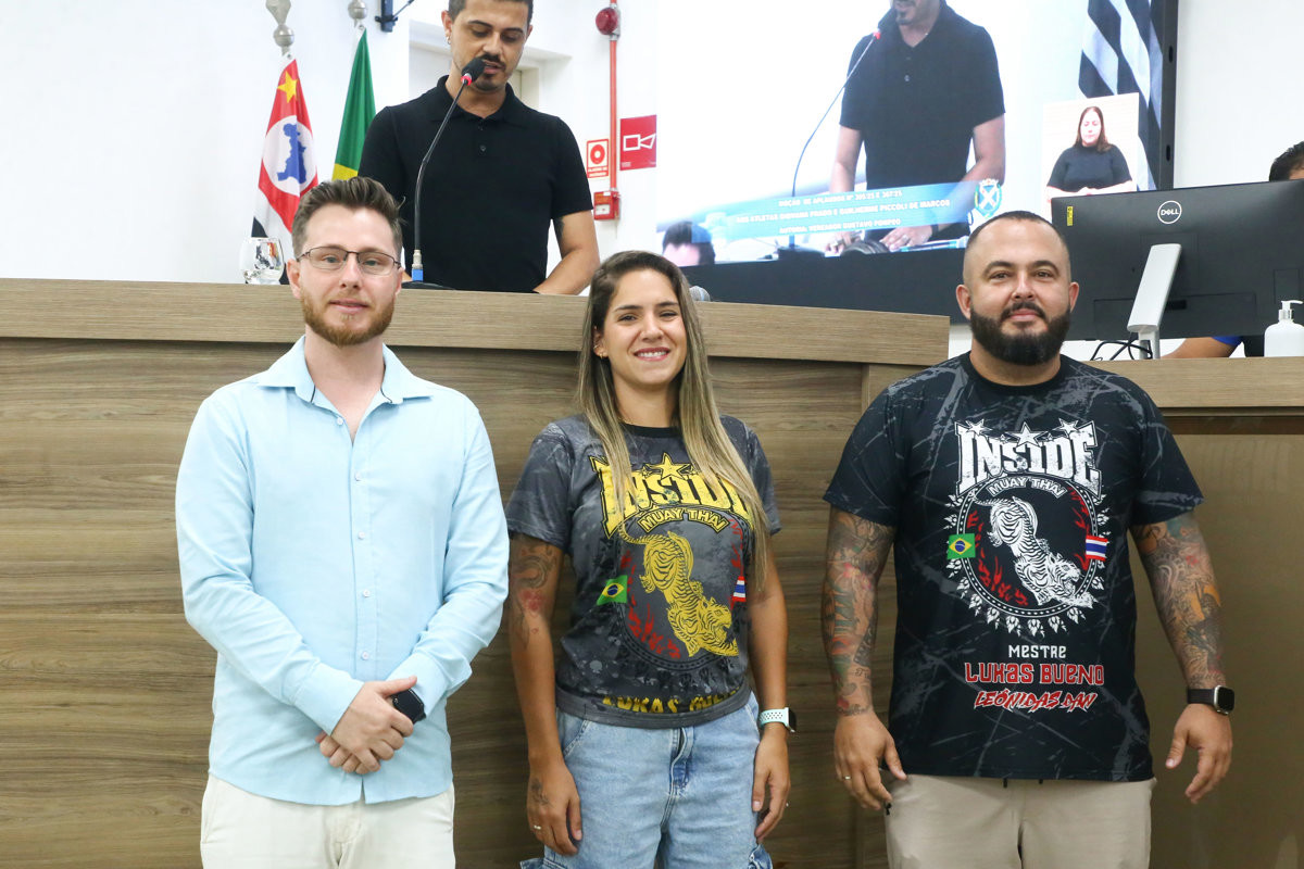 Da esquerda para a direita: Gustavo Pompeo, Giovana Prado e Lukas Bueno