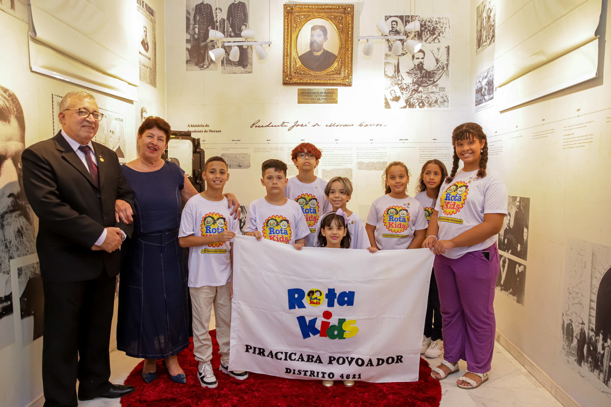 Projetos sociais desenvolvidos pelos clubes de serviço em prol da comunidade foram destacados na solenidade