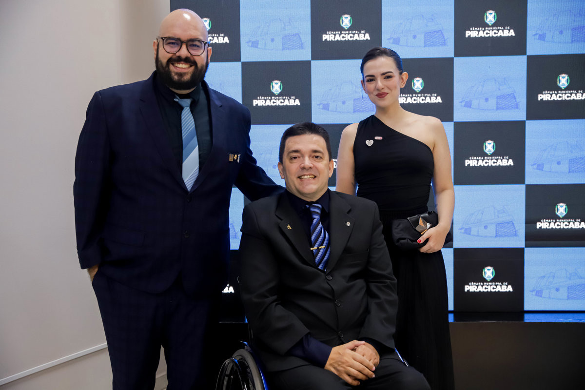 Projetos sociais desenvolvidos pelos clubes de serviço em prol da comunidade foram destacados na solenidade