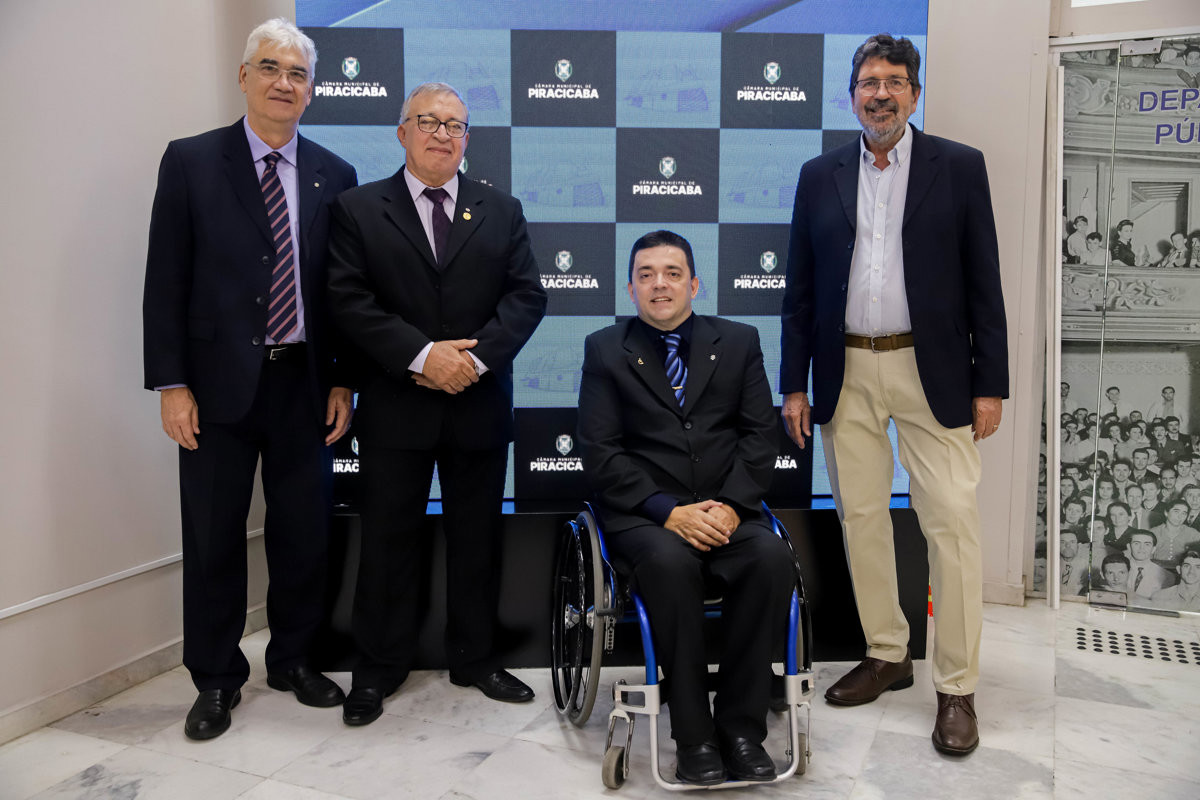 Projetos sociais desenvolvidos pelos clubes de serviço em prol da comunidade foram destacados na solenidade