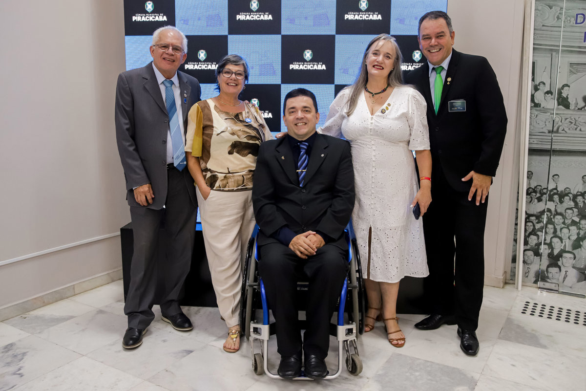 Projetos sociais desenvolvidos pelos clubes de serviço em prol da comunidade foram destacados na solenidade