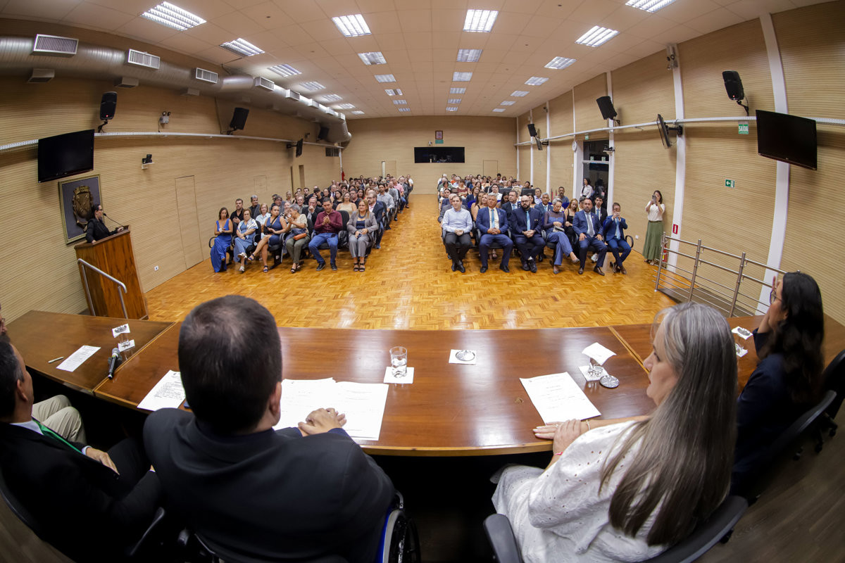 Projetos sociais desenvolvidos pelos clubes de serviço em prol da comunidade foram destacados na solenidade