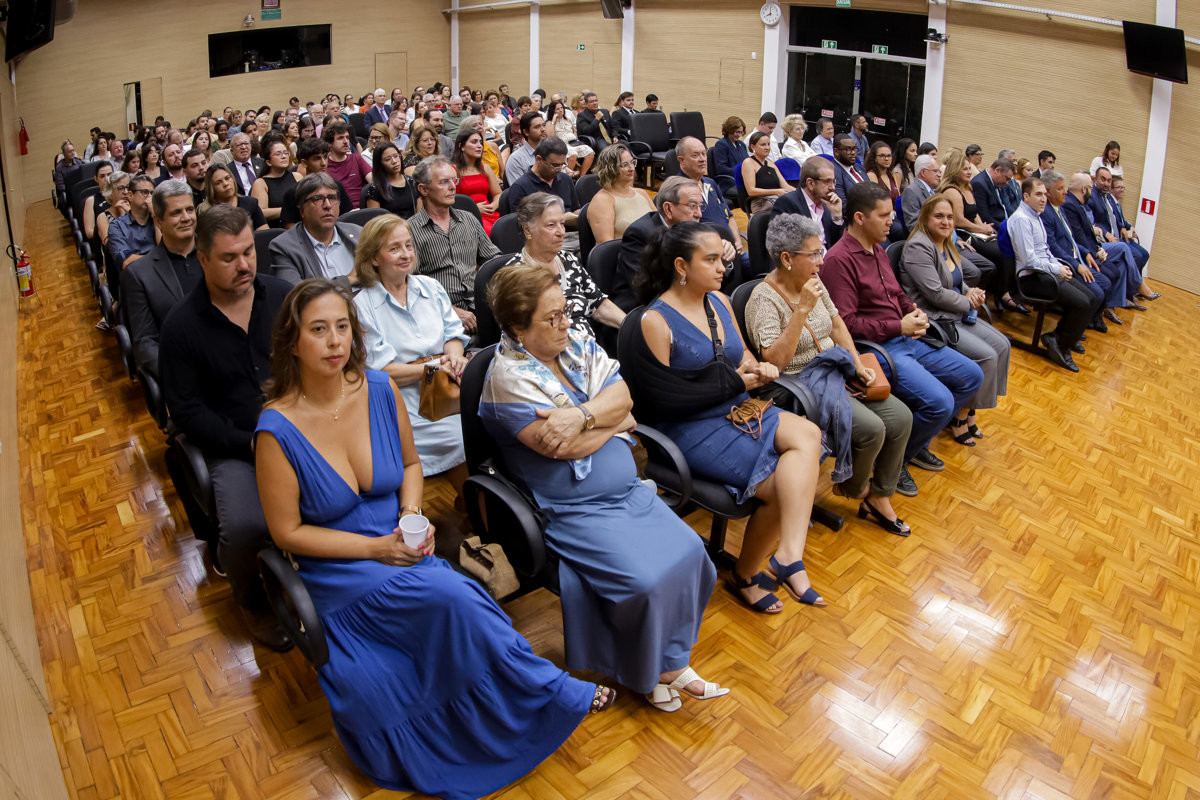 Projetos sociais desenvolvidos pelos clubes de serviço em prol da comunidade foram destacados na solenidade