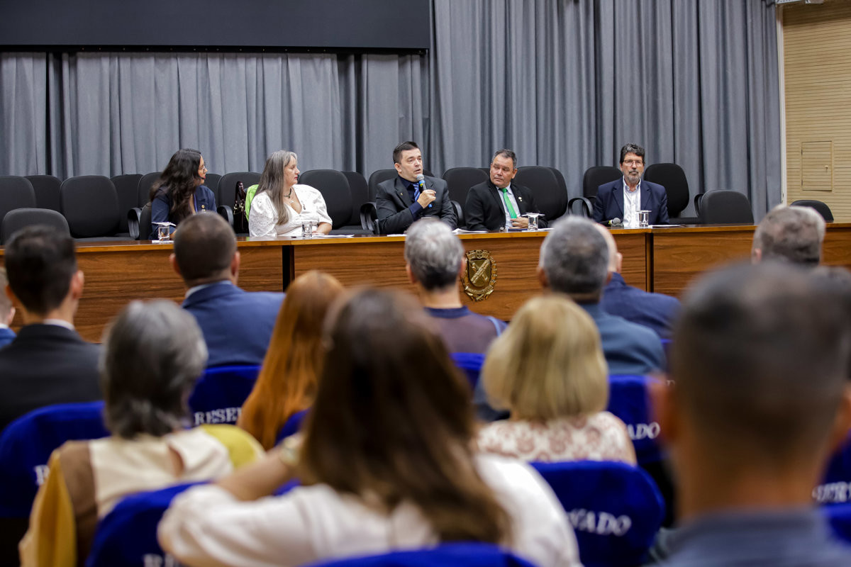 Projetos sociais desenvolvidos pelos clubes de serviço em prol da comunidade foram destacados na solenidade