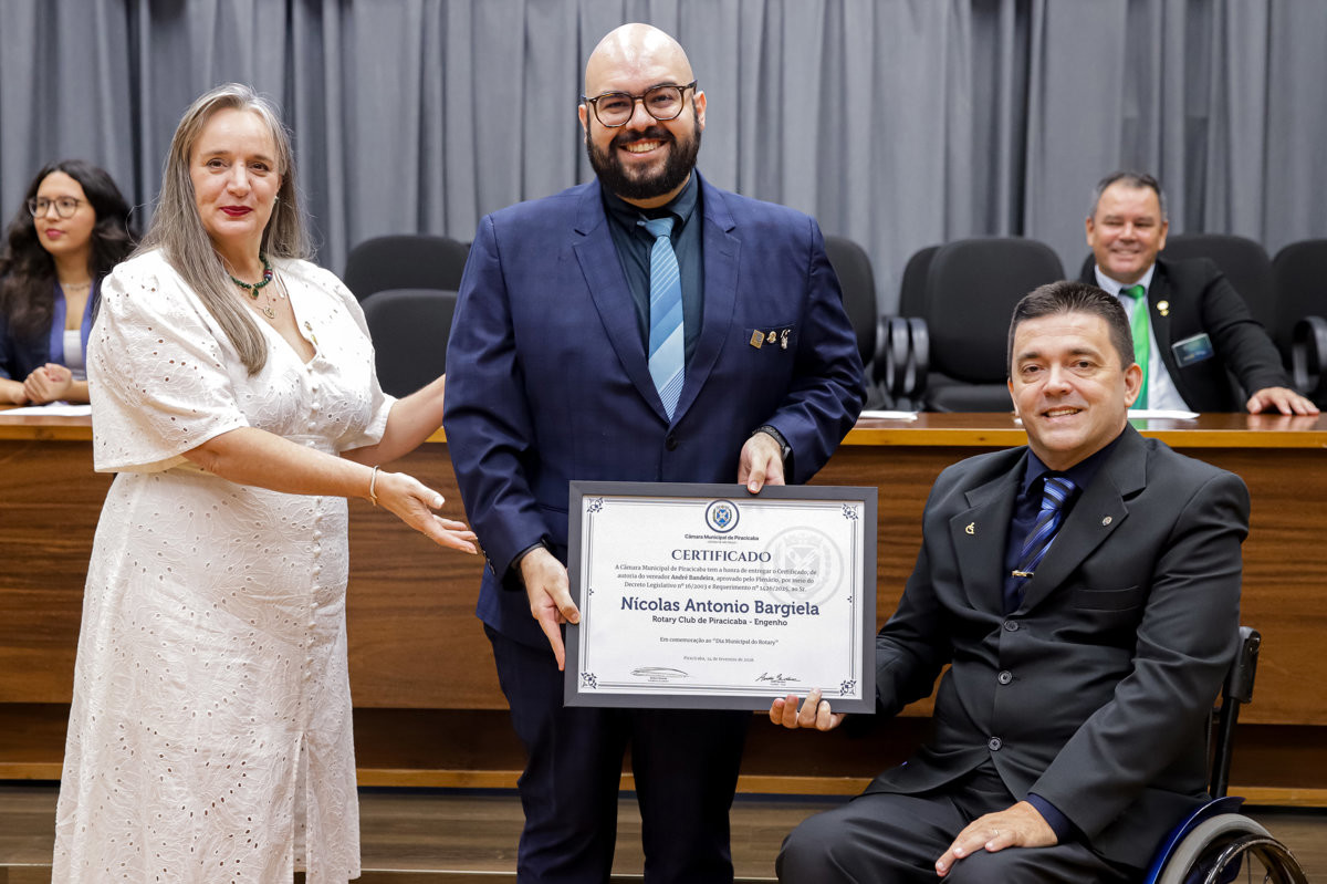 Projetos sociais desenvolvidos pelos clubes de serviço em prol da comunidade foram destacados na solenidade