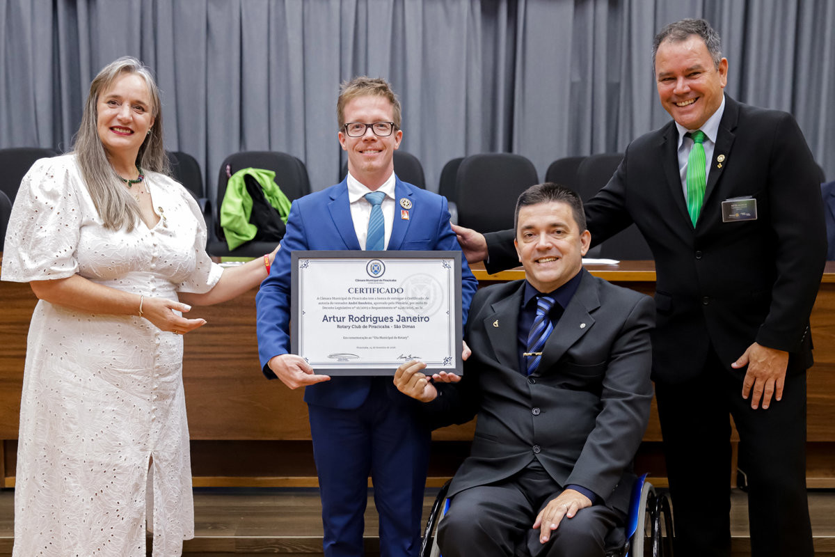 Projetos sociais desenvolvidos pelos clubes de serviço em prol da comunidade foram destacados na solenidade