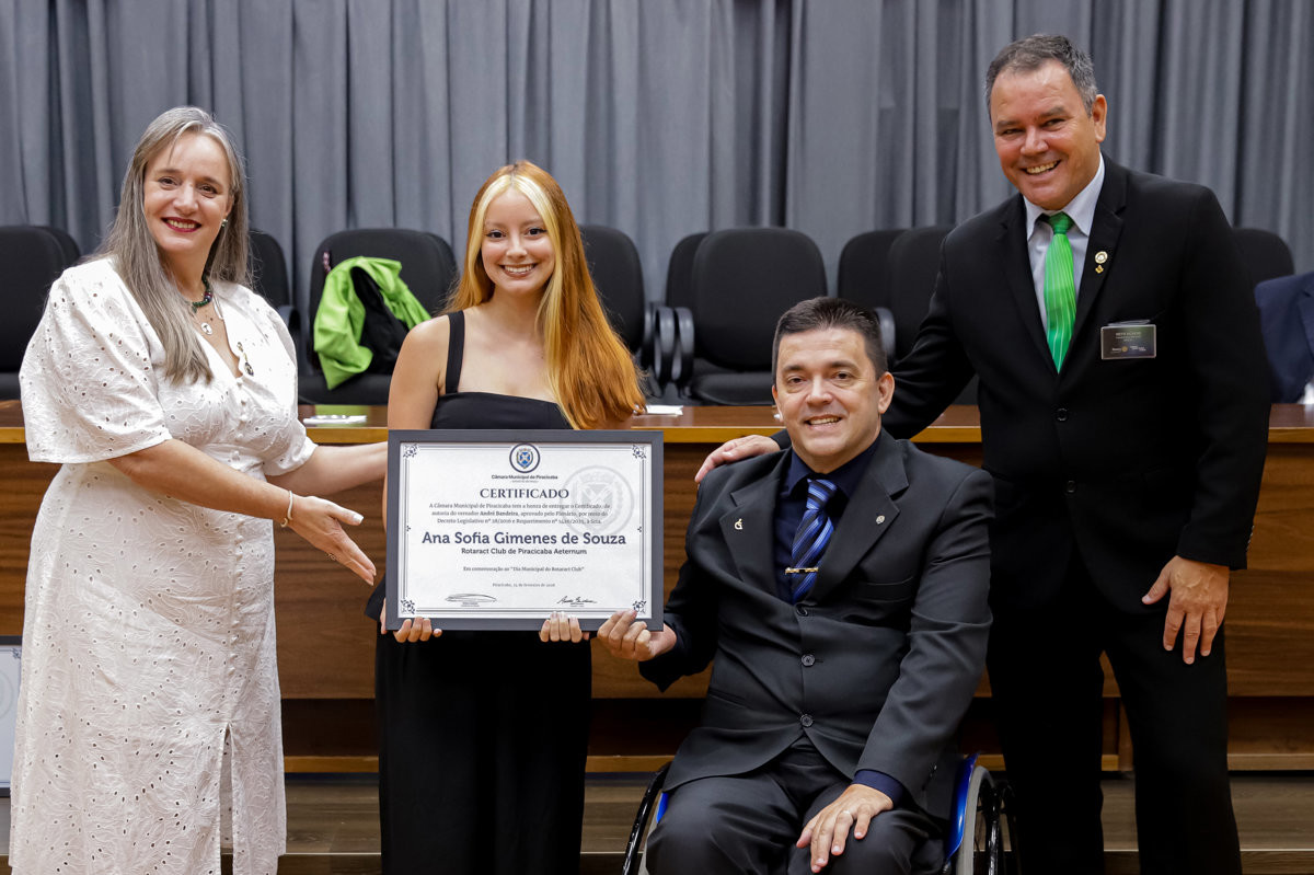 Projetos sociais desenvolvidos pelos clubes de serviço em prol da comunidade foram destacados na solenidade