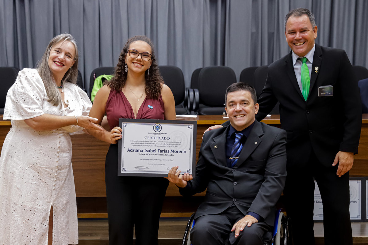 Projetos sociais desenvolvidos pelos clubes de serviço em prol da comunidade foram destacados na solenidade