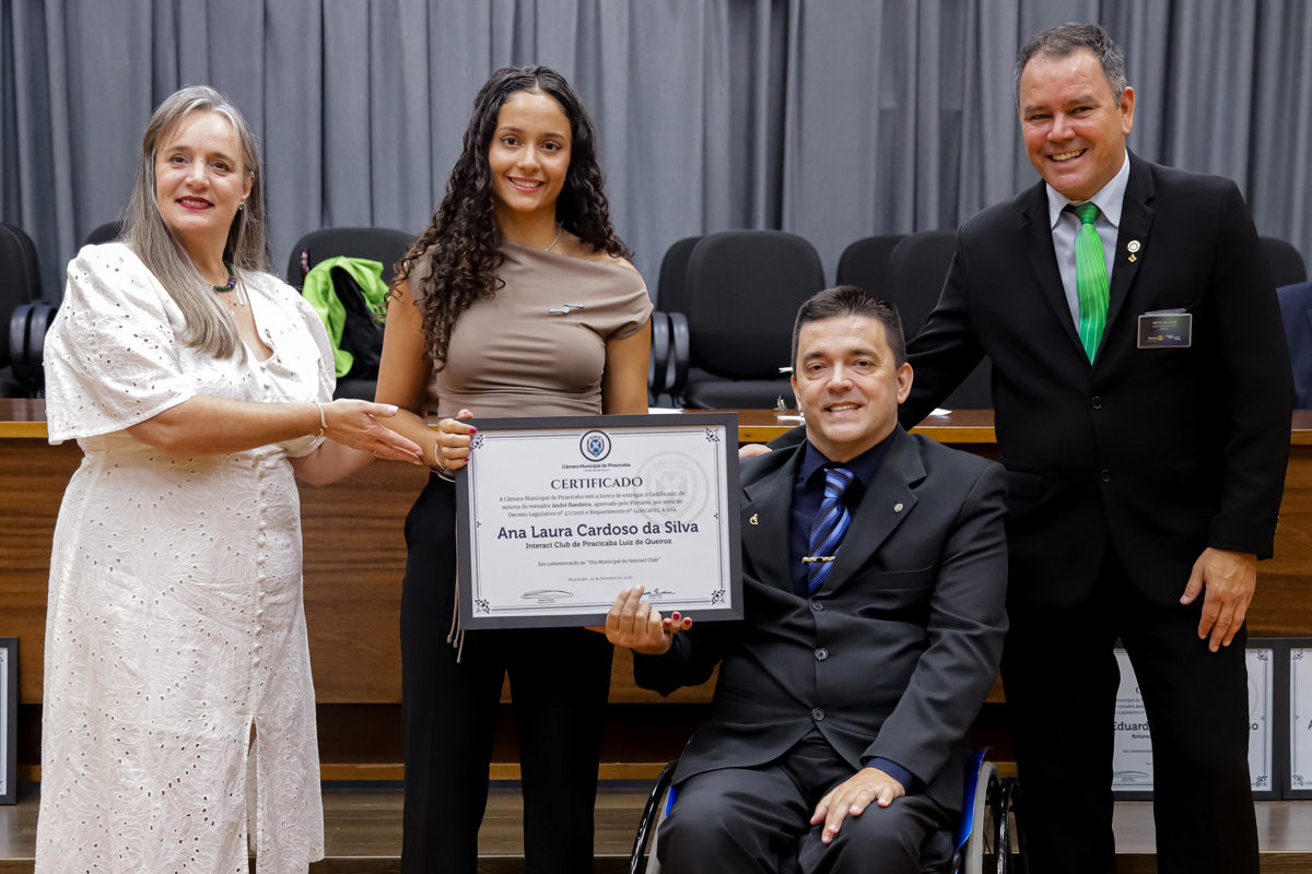 Projetos sociais desenvolvidos pelos clubes de serviço em prol da comunidade foram destacados na solenidade