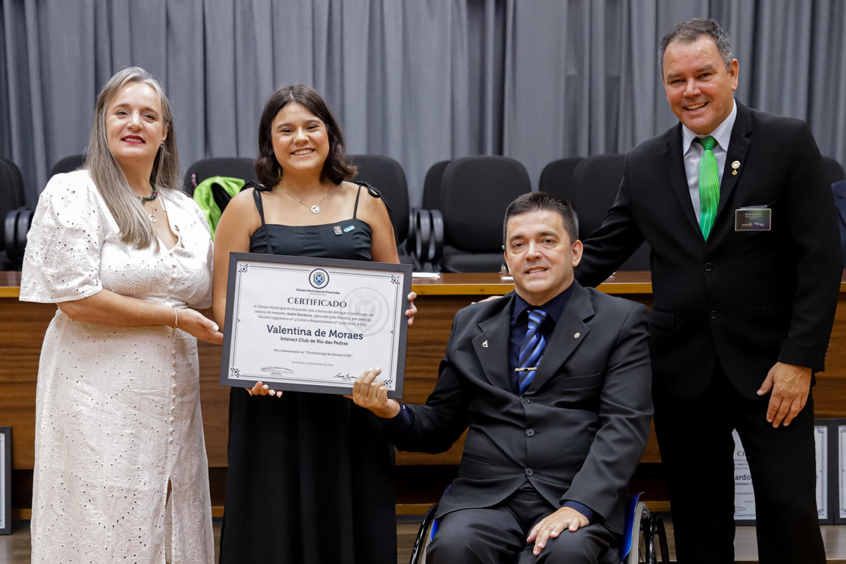 Projetos sociais desenvolvidos pelos clubes de serviço em prol da comunidade foram destacados na solenidade