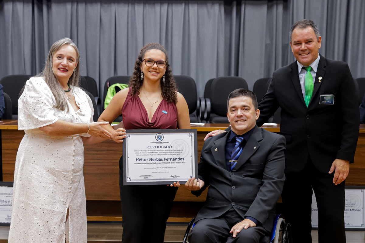 Projetos sociais desenvolvidos pelos clubes de serviço em prol da comunidade foram destacados na solenidade