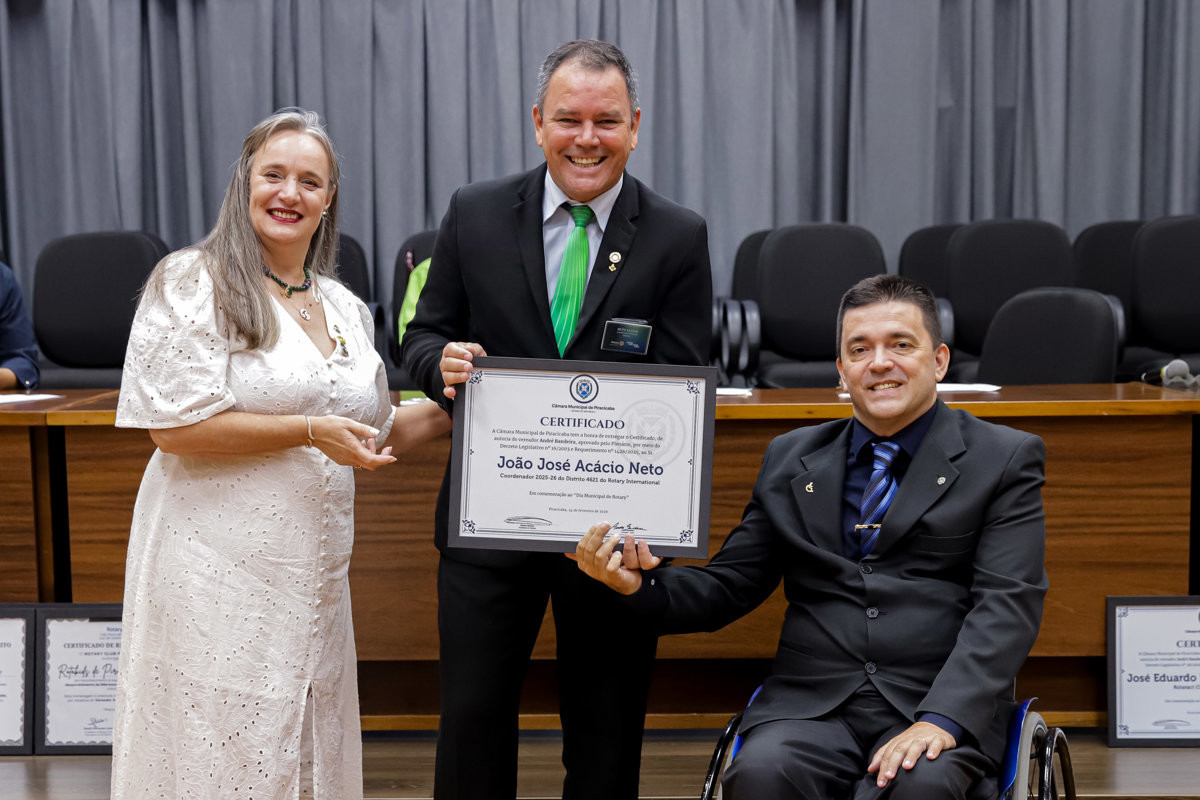 Projetos sociais desenvolvidos pelos clubes de serviço em prol da comunidade foram destacados na solenidade