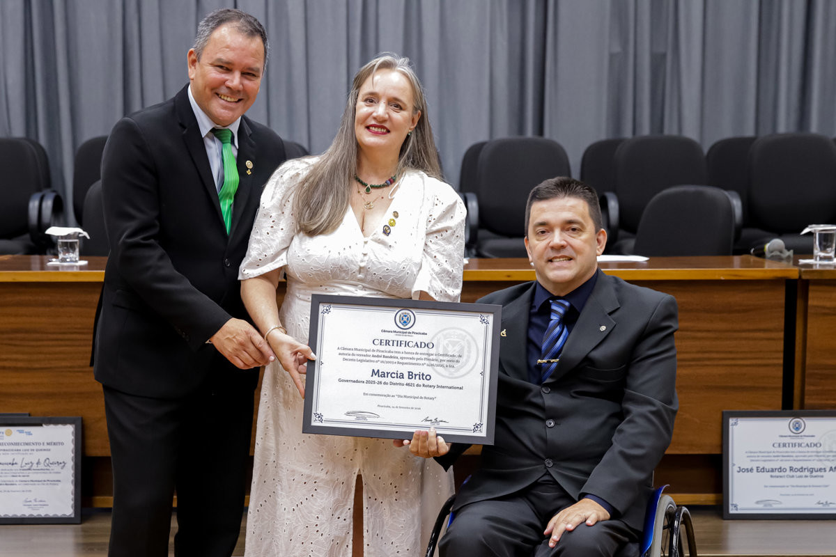 Projetos sociais desenvolvidos pelos clubes de serviço em prol da comunidade foram destacados na solenidade