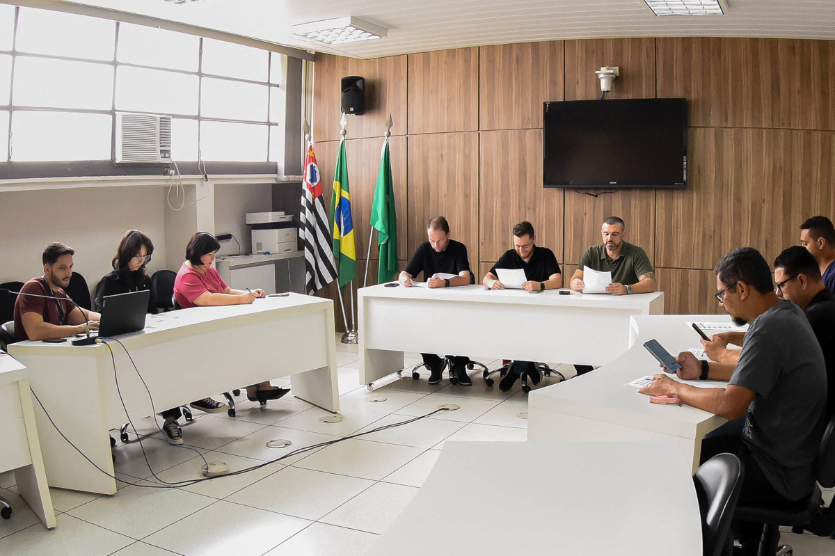 Projetos foram analisados na reunião da CLJR, nesta quinta-feira (26)