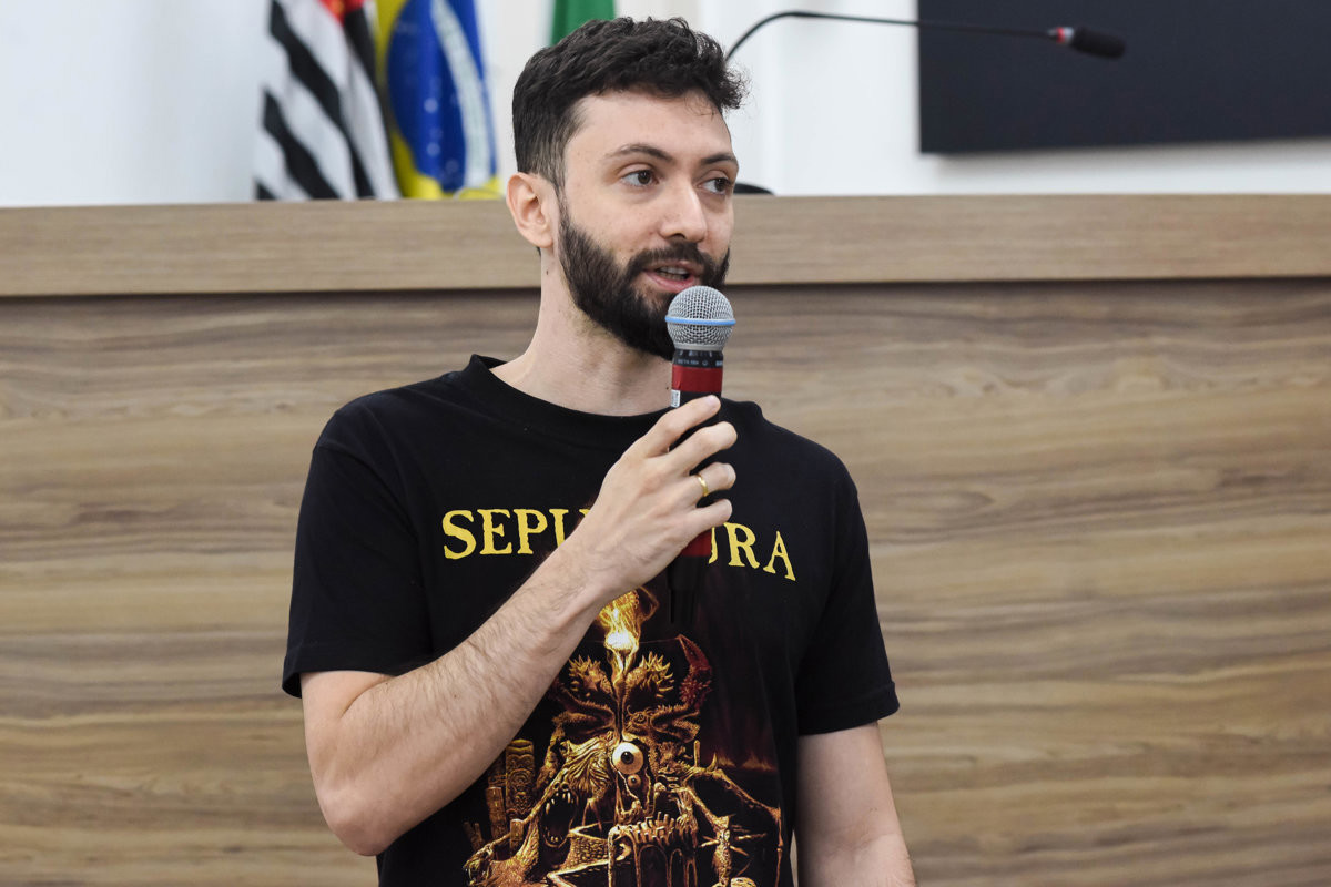 Conheça o Legislativo com alunos da EE Mello Contrim