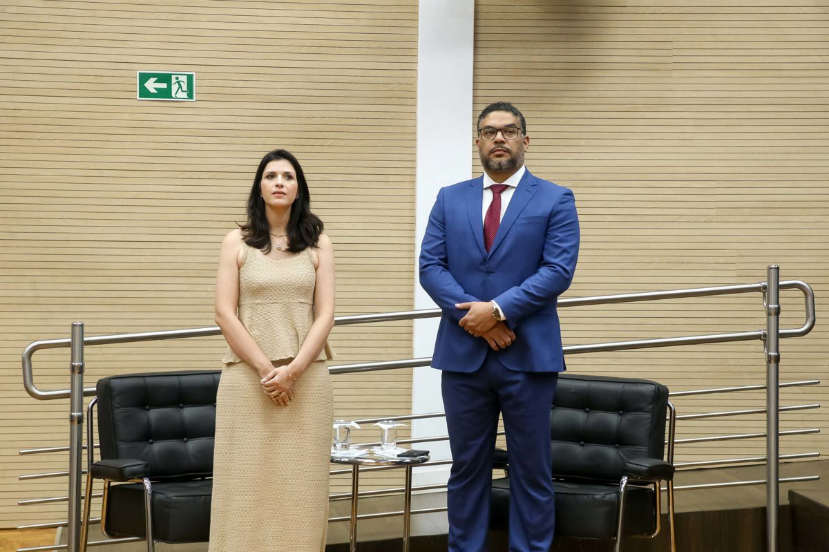 Sessão solene reuniu convidados e participantes no Salão Nobre da Câmara