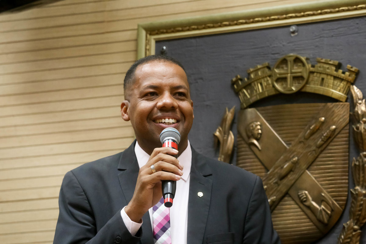 Sessão solene reuniu convidados e participantes no Salão Nobre da Câmara