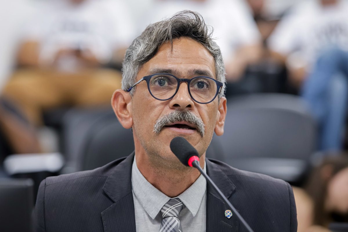 Fabrício Polezi é autor do projeto de lei 12/2026, aprovado na noite desta quinta-feira (5)