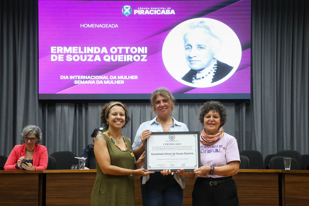 Reunião solene da Câmara celebra o Dia Internacional e Semana Especial da Mulher